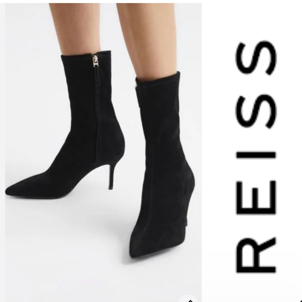 REISS Caley Black
Pointed Kitten Heel Leather size 36
5.5US / 36EU $385